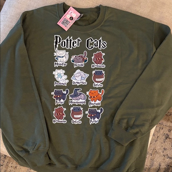 Gildan Harry Potter Cats Graphic Sweatshirt - Picture 1 of 3